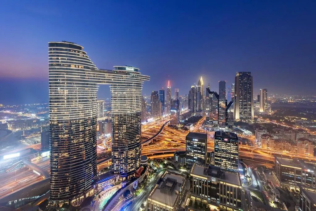 First Class 2Br Elegance With Iconic Views Dubai