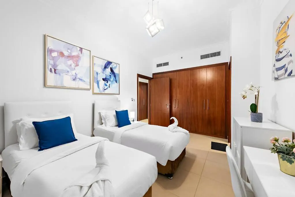 First Class 2Br Elegance With Iconic Views Dubai 0*,  United Arab Emirates