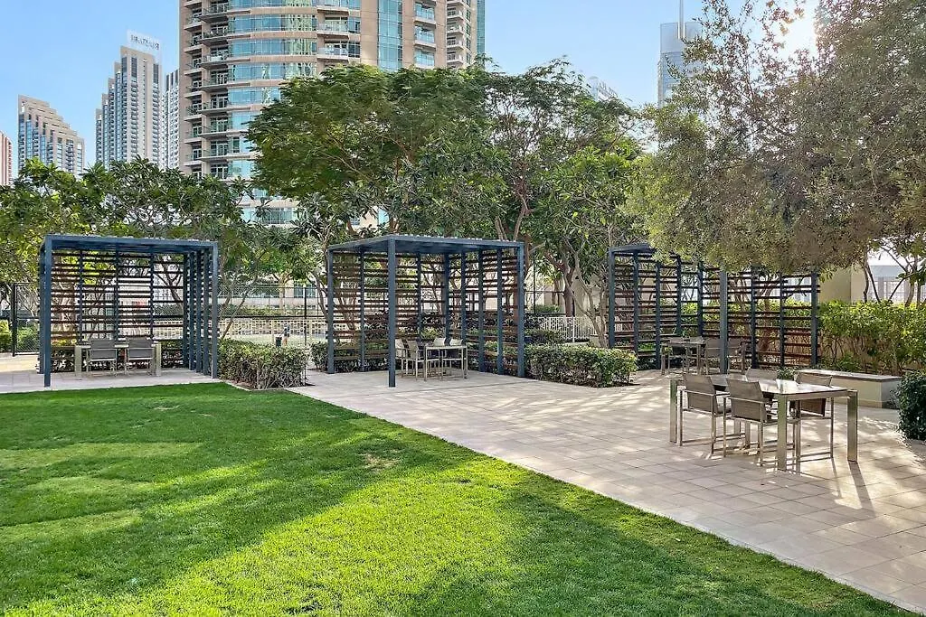Apartment First Class 2Br Elegance With Iconic Views Dubai United Arab Emirates