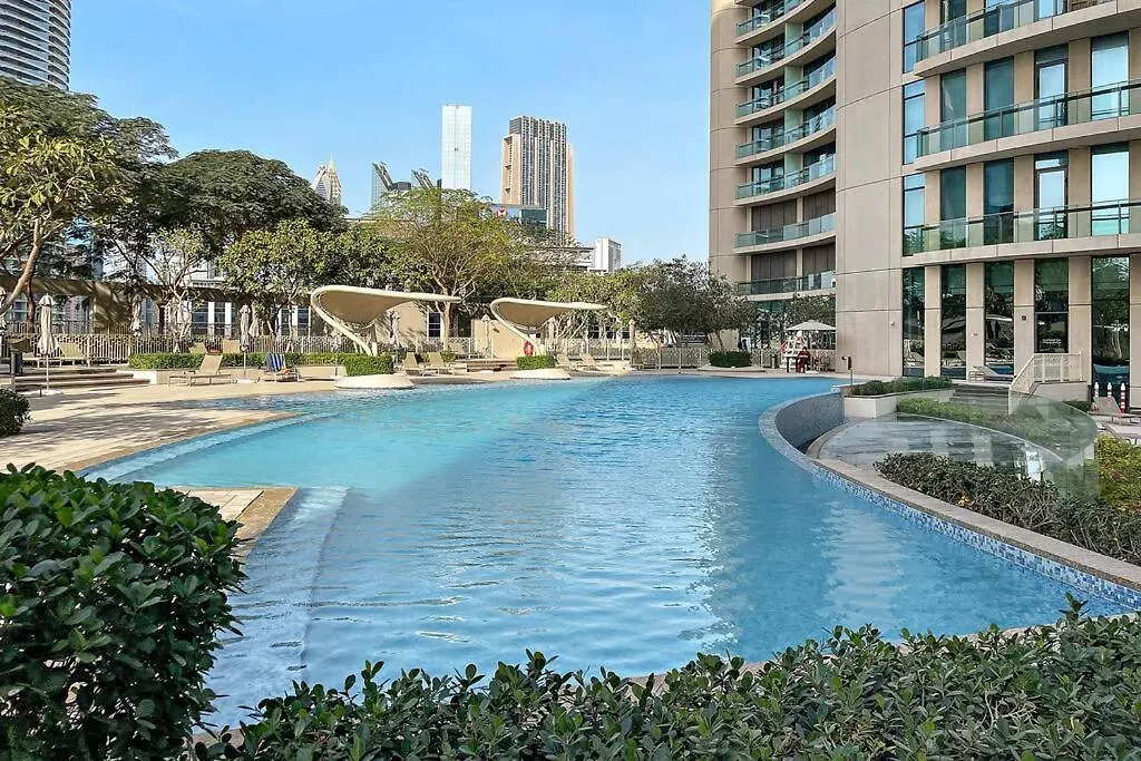 First Class 2Br Elegance With Iconic Views Dubai Apartment