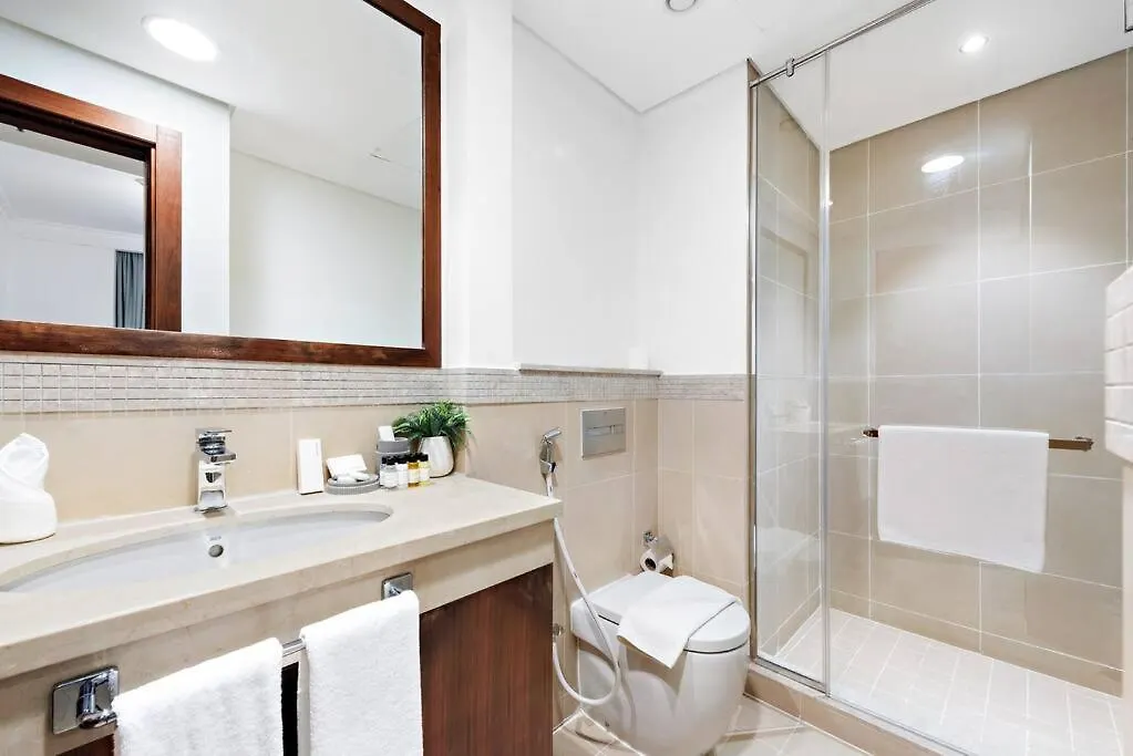 First Class 2Br Elegance With Iconic Views Dubai