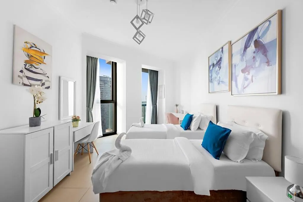 First Class 2Br Elegance With Iconic Views Dubai 0*,  United Arab Emirates